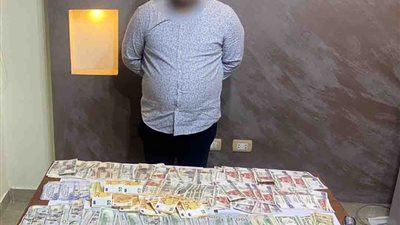 حبس صاحب محل مجوهرات تورط في تجارة العملة بالقاهرة