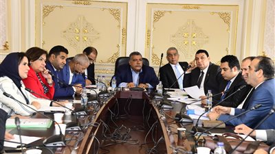 صناعة النواب توصي بتوقيع بروتوكولات بين المحافظات وهيئة التنمية الصناعية لتذليل العقبات 