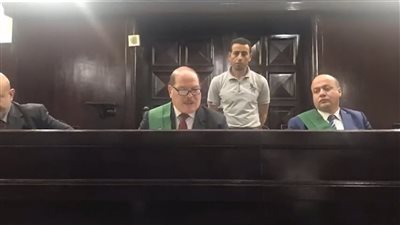 جنايات المنصورة تقضي بالمؤبد لشخص وبراءة 2 بواقعة مقتل شاب لسرقة دراجته النارية | بث مباشر