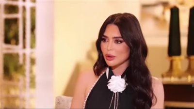 جليلة المغربية: عشت مع تامر حسني 11 سنة في قصة حب.. وكنت معه قبل زواجه بيوم 