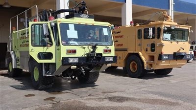 تجربة طوارئ.. هبوط اضطراري لطائرة واندلاع النيران بها في مطار بور سعيد