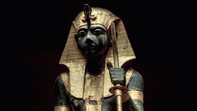 متحف شرم الشيخ يروج لتمثال الملك توت عنخ آمون