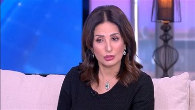 أمل رزق: دعيت ربنا في الكعبة لو محمد الشرنوبي فيه شر يبعده عن بنتي.. وأنا في الطيارة قالت لي أنا فسخت