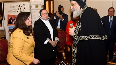 وزيرة الهجرة: البابا تواضروس الثاني رمز وطني ساعد بحكمته على العبور بسفينة الوطن بسلام