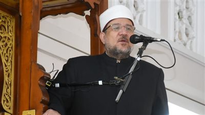 وزير الأوقاف يمنح جائزة 100 ألف جنيه للمحفظ المثالي لعام 2022