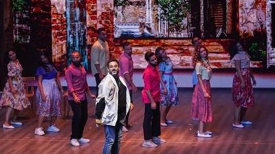 أكرم حسني يعلن عن عرض إضافي لمسرحية حتى لا يطير الدكان