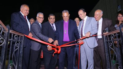 رئيس الإنجيلية ومحافظ أسيوط يشهدان احتفال الكنيسة الإنجيلية الأولى بأسيوط بمرور 150 عامًا على تأسيسها