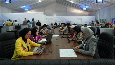  اللجنة المنظمة لمنتدى شباب العالم تتولى تنظيم فعاليات مؤتمر التغير المناخي بشرم الشيخ | صور 