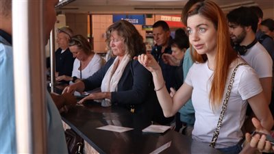 أولى رحلات شركة ترانسافيا ‏تصل مطار شرم الشيخ وتقل مشاركين بقمة المناخ | صور 