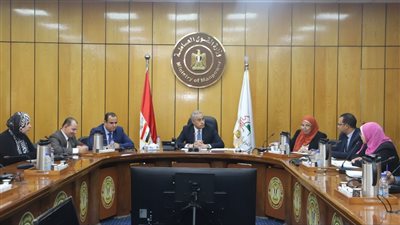 وزير القوى العاملة يوجه بتعديلات عاجلة على لوائح المركز القومي للسلامة والصحة المهنية 