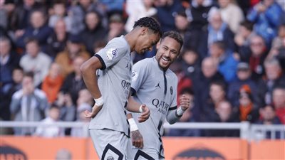 في غياب ميسي.. باريس سان جيرمان يحقق فوزًا صعبًا على لوريان في الدوري الفرنسي