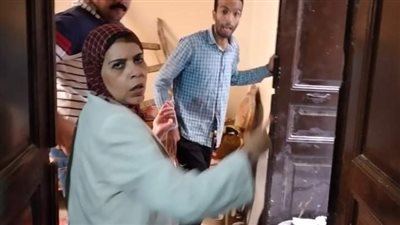 توفي وهو نائم.. مصرع مسن وإصابة آخرين في انهيار سقف عقار بالإسكندرية