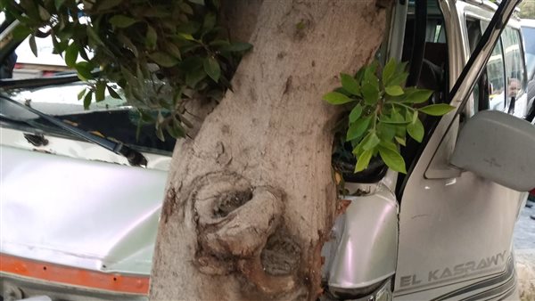 السيارة بعد الحادث