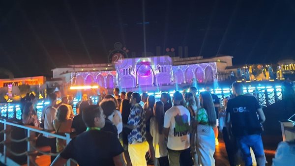 عروض تضيء سماء شرم