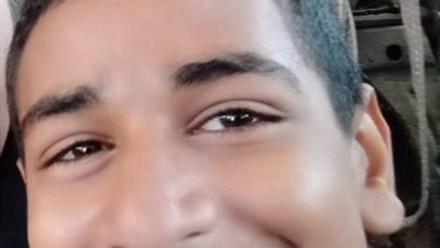 بعد سقوط عارضة مرمى عليه.. نقل طالب إلى مستشفى الغردقة العام وإيداعه بالعناية المركزة