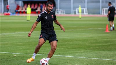 طبيب الأهلي يكشف التطورات الطبية لإصابة رامي ربيعة