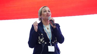 وزيرة البيئة: سوق تداول شهادات الكربون أحد آليات التمويل المبتكرة للتصدي للآثار السلبية للتغيرات المناخية