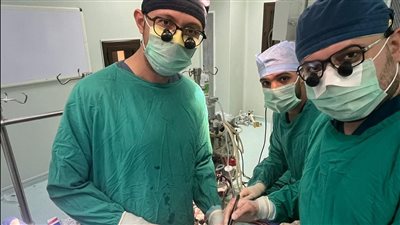 فريق طبي بجامعة أسيوط ينجح في إنقاذ حياة سيدة باستئصال ورم ضخم من القلب 