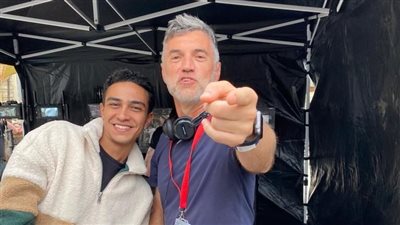 أحمد غزي يشوق جمهوره لـ The crown قبل عرضه 