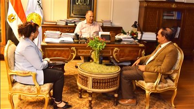 محافظ أسيوط يلتقي رئيس شركة مياه الشرب الجديد لاستعراض أهم مشروعات حياة كريمة