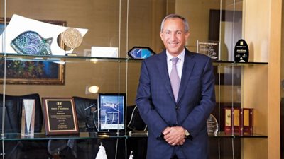 بروفايل | قصة حياة رجل الأعمال المصري رؤوف غبور بدأ رحلته من 15 قرشًا إلى 30 مليار جنيه 