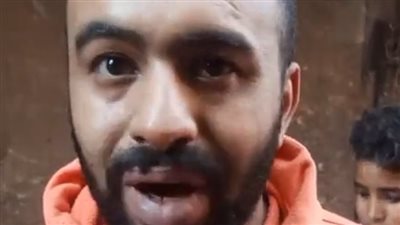 بقيت أنا ومراتي في الشارع.. عريس يستغيث من تحطم جدران منزله إثر انهيار عقاري إمبابة | بث مباشر 