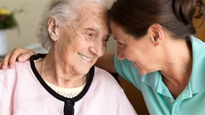 دراسة: انتشار الخرف بين كبار السن بدأ في الانخفاض بمقدار الثلث منذ عام 2016