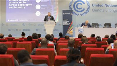 الشباب في حوارات مع محيي الدين: قمة شرم الشيخ الأمل الأخير لانقاذ العالم من الفشل