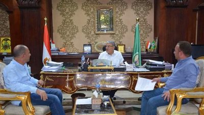 محافظ المنيا يوجه بسرعة فحص ودراسة عدد من الطلبات بالقطاعات الخدمية المختلفة