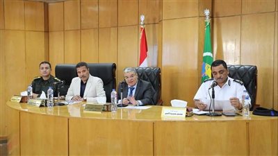 محافظ المنيا يوافق على بدء إجراءات التقنين لـ 104 طلبات على أراضٍ أملاك الدولة