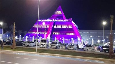 إضاءة أيقونة السلام ومستشفى شرم الشيخ باللون الأرجواني احتفالا باليوم العالمي للطفل المبتسر