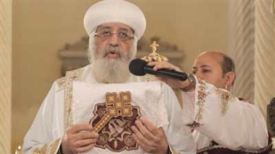 تكريم ومعرض صور واستشهاد بمحمد صلاح.. مشاهد من زيارة البابا تواضروس للإسكندرية