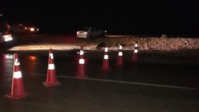 رئيس مجلس مدينة مطروح: عمل تحويلة مرورية لطريق السلوم الدولي بسبب السيول والأمطار الغزيرة