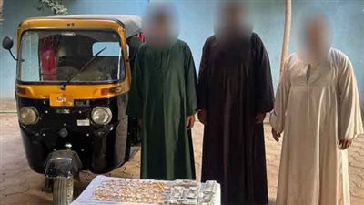 تتبعوا تحركاته.. القبض على 3 أشخاص بسوهاج بتهمة السطو على جواهرجي وسرقته