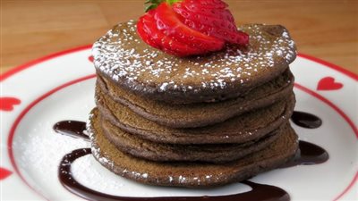 طريقة عمل البان كيك بالشوكولاتة والموز.. وصفات مفيدة ومغذية