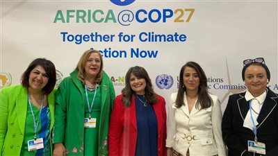 وزيرة الهجرة تتفقد جناح إفريقيا بمؤتمر المناخ.. وتؤكد: مصر حريصة على تعزيز العلاقات مع شعوب القارة