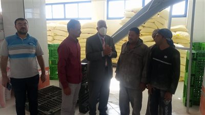 القوى العاملة: جولات ميدانية لمواقع عمل في المنطقة الصناعية بأسيوط