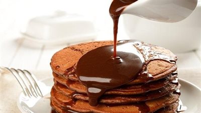 طريقة عمل البان كيك بالنوتيلا البيتي.. المقادير وخطوات التحضير