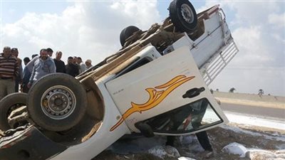 إصابة 20 عاملا في انقلاب سيارة ربع نقل بـ 6 أكتوبر
