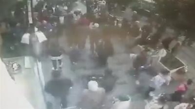 وسط زحام شديد.. كاميرا مراقبة ترصد لحظة وقوع تفجير إسطنبول | فيديو