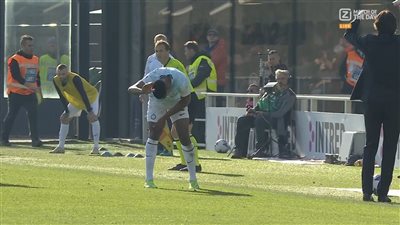 إصابة دومفريس تهدد مشاركته مع هولندا في مونديال قطر 2022