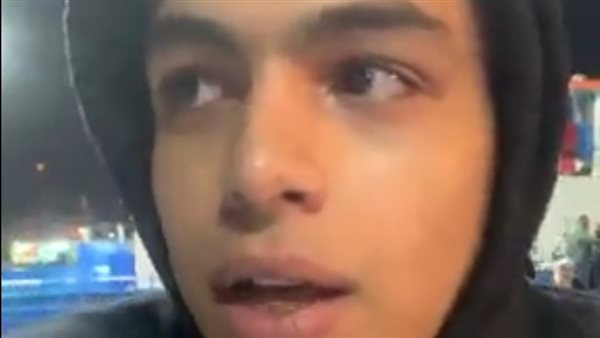 الشاب الذي حاول انقاذ