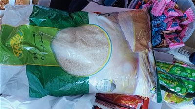 ضبط طن سكر مدعم قبل بيعة بالسوق السوداء وسلع غذائية منتهية الصلاحية بالغربية 