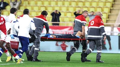 خرج على نقالة.. المغربي أمين حارث لاعب مارسيليا مهدد بالغياب عن كأس العالم