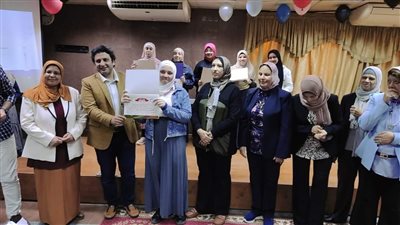 تكريم أوائل خريجي المعهد الفني للتمريض بالتأمين الصحي ببني سويف 