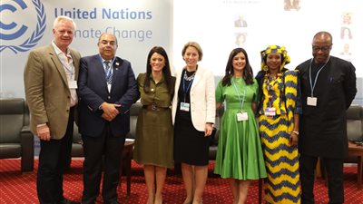 محمود محيي الدين: السيدات تقود العديد من المشروعات المتعلقة بالصمود في مواجهة التغيرات المناخية والأمن الغذائي