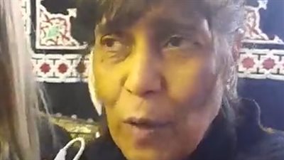 عايدة فهمي: أخويا سامي وصاني ندفنه في مصر جنب بابا وماما.. عشان ميبقاش لوحده | بث مباشر