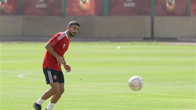 سيد عبد الحفيظ: أيمن أشرف يغادر إلى النمسا غدًا لإجراء بعض الفحوصات الطبية