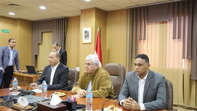 وزير التعليم العالي يعقد اجتماعًا مع مجلس جامعة المنصورة ويوجه بعقد اتفاقيات تعاون مع الجامعات الأجنبية