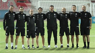 اتحاد الكرة ينهي أزمة مستحقات المساعدين المصريين في جهاز فيتوريا